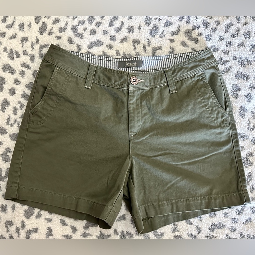 Women’s Cotton Shorts - Size 6 - 5” inseam - Mid-Rise - Army Green Color